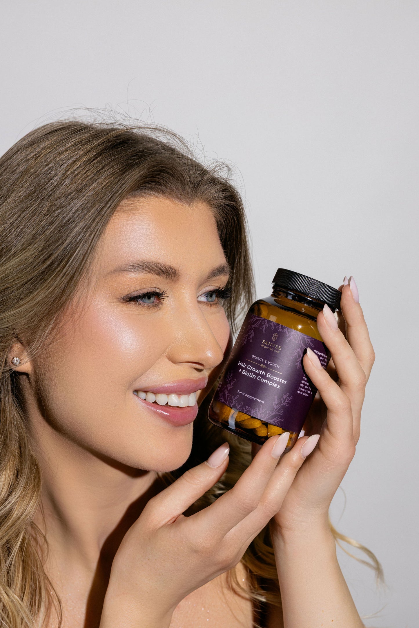 Plaukų augimą skatinantys maisto papildai su biotinu